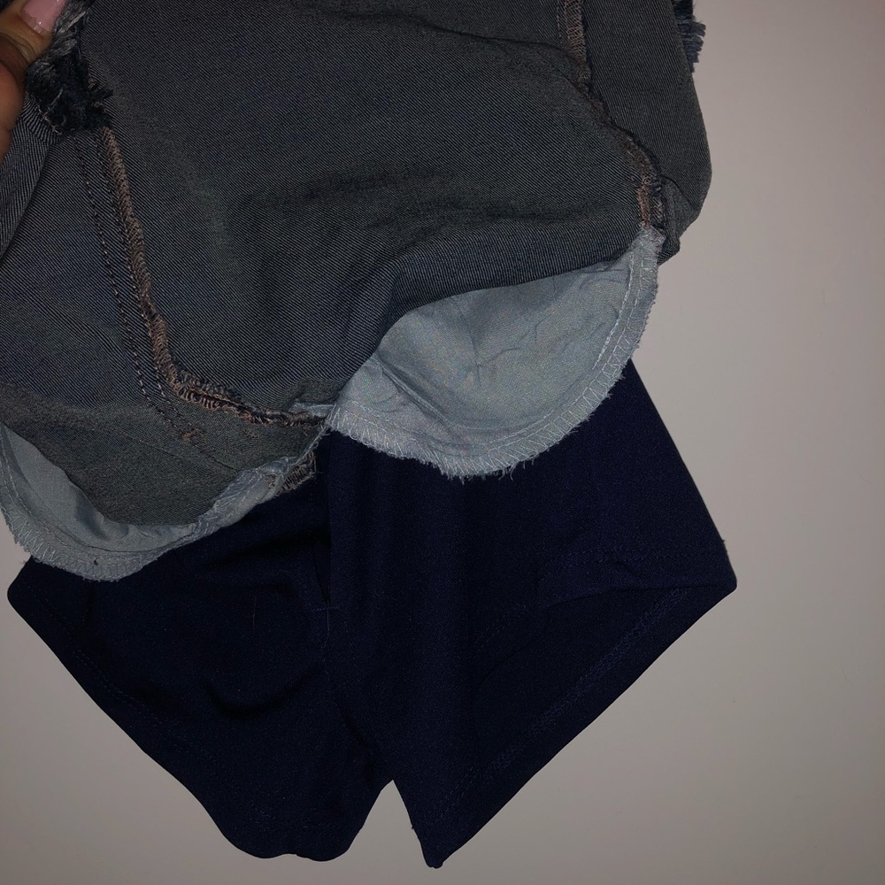 8 girls NWOT Super Cute Studded Denim jean Skort - Picture 6 of 6